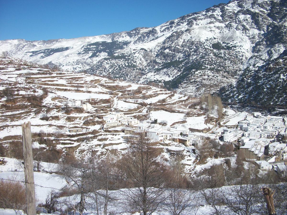Bed and Breakfast Refugio Alpujarra Alta à Trevélez Extérieur photo